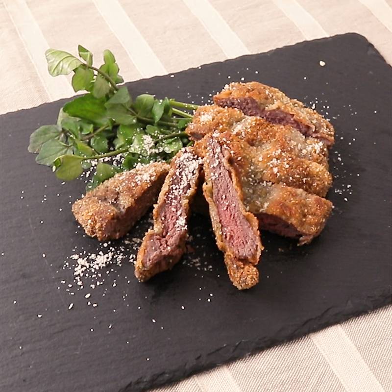 炊飯器で簡単!「鹿スネ肉のホロホロ煮込み ~赤ワイン香るデミグラス仕立て~」