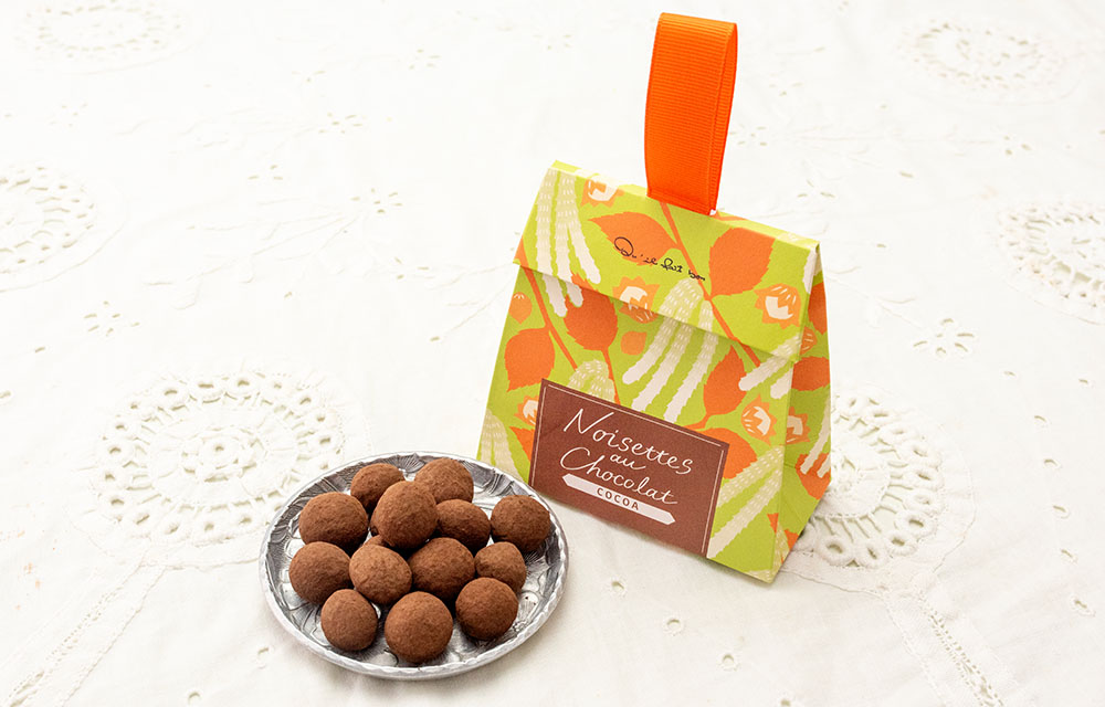 キルフェボンのクラシックショコラ。 キルフェボンに焼き菓子があることを 知りませんでした😅 濃厚で美味なり~💕 ちょっとしたプレゼントにも喜んでもらえそう⤴️✨キルフェボンケーキガトーショコラクラシックショコラチョコレートケーキチョコレート