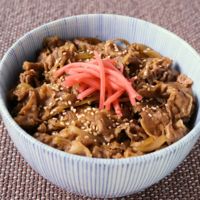 味つけ簡単 めんつゆ牛丼