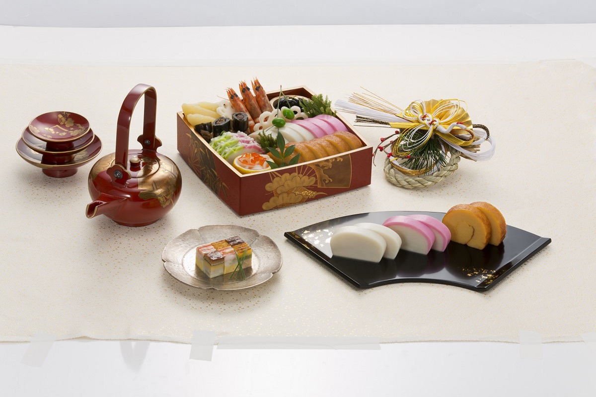 かまぼこ詰合せ 土佐湾の恵み 夢 高知産 7種類 国産 大丸 さしみ蒲鉾 大板 手押し蒲鉾「華」 海老手押し蒲鉾「華」 鶏卵 角天手にぎり竹輪 大 蒲鉾 カマボコ 練り製品 けんかま 土佐魚菜市場 おすすめ お中元 お歳暮 お中元＞高浜蒲鉾 ８種類のさつま揚げ詰合せ