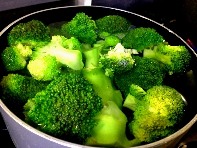 離乳食 中期後半～ ＊手掴みブロッコリー by ＊まかリｰヌ＊クックパッド簡単おいしいみんなのレシピが392万品