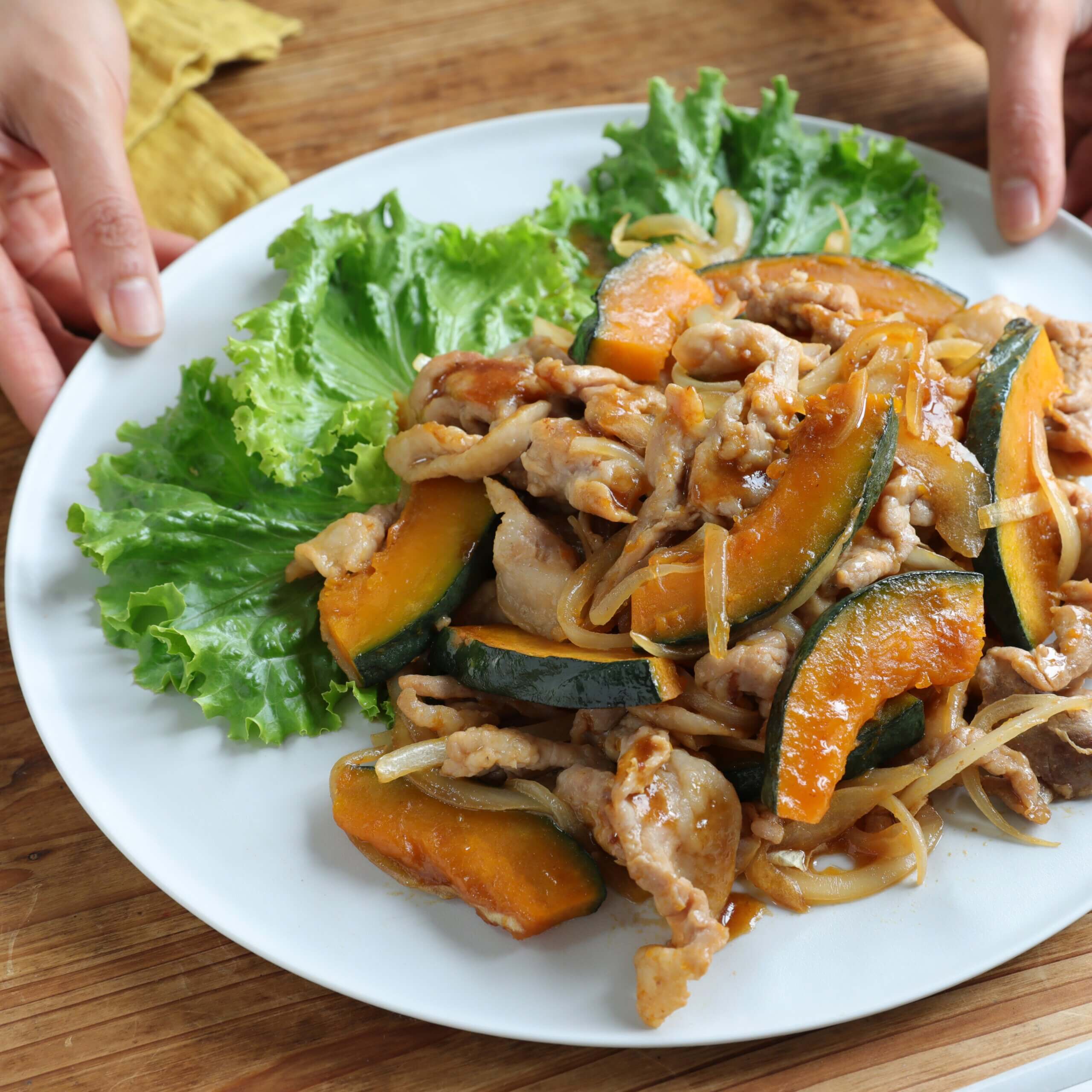 ピリっと辛うま！ごはんがススむ豚バラこんにゃく炒め