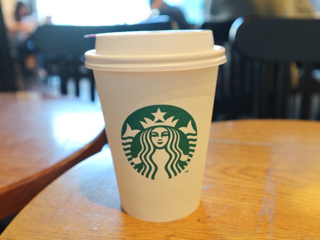 スタバ裏メニュー 新カスタムメニューで作る「アーモンドミルクココア」が罪深い ! アーモンドミルク単体も注文できたオーダー方法はコレだ!!ロケットニュース24