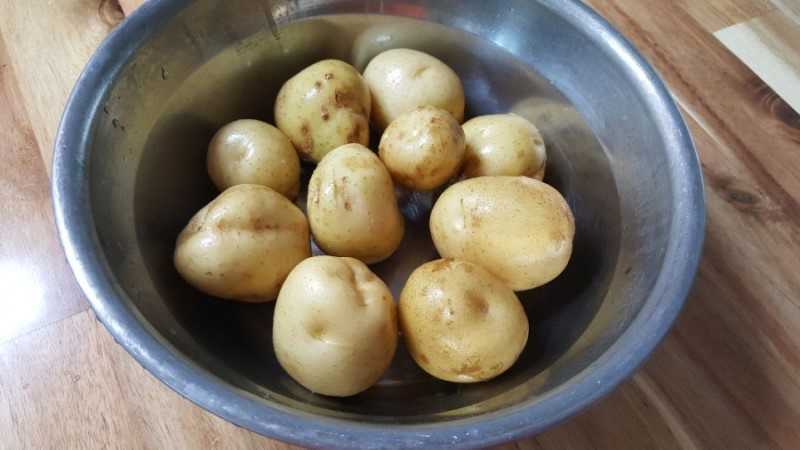 じゃがいものおいしいゆで時間をマスター！電子レンジで加熱する方法や保存のコツもセブンプレミアム公式