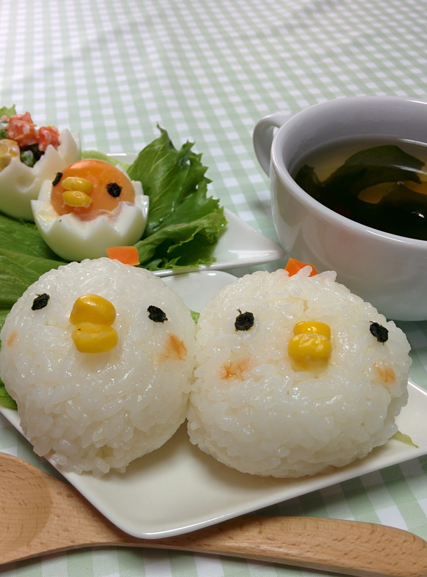 キャラ弁に♪ゆで卵でひよこちゃん