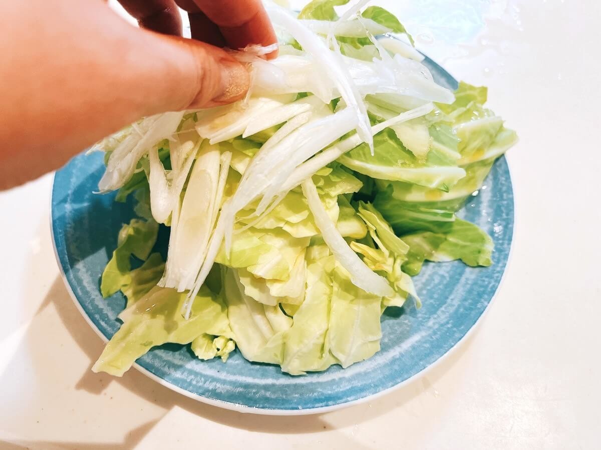 簡単副菜 かぶが秒で消える!和田明日香さんの「塩昆布あえ」が旨すぎたヨムーノ