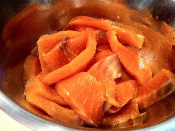 まぐろのめんつゆ漬け丼