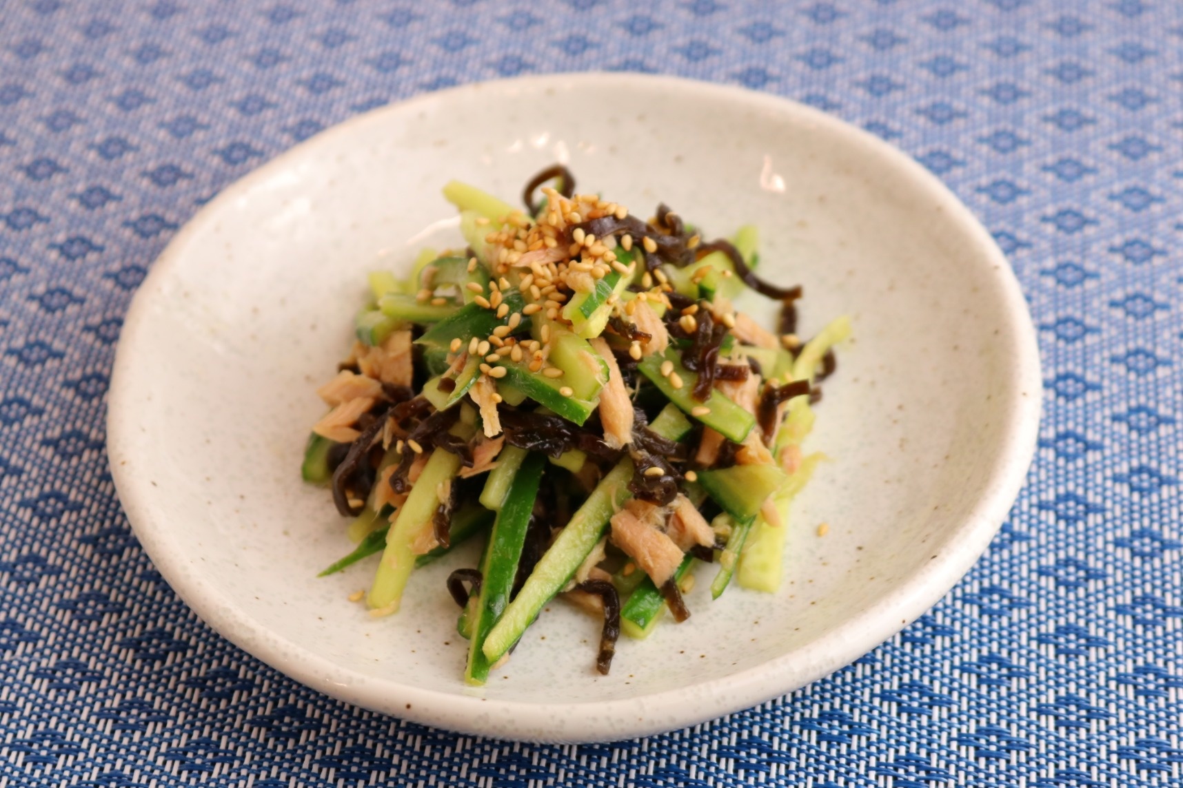 きゅうりとツナのさっぱり和え パパッと10分♪簡単おいしい⁣ ⁣ ⁣ ⁣ 💎画面の右下の⁣ 保存ボタンをクリック\'ω'で保存できます♩⁣見返してあとで⁣ 作る際にとっても、便利です♡⁣ ⁣ ⁣ •✾•⁣ ⁣ ⁣ ⁣ パパッと10分でできちゃう〜♪簡単・時短の