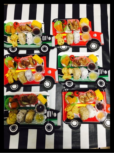 フタをしたままあたためられるランチプレート