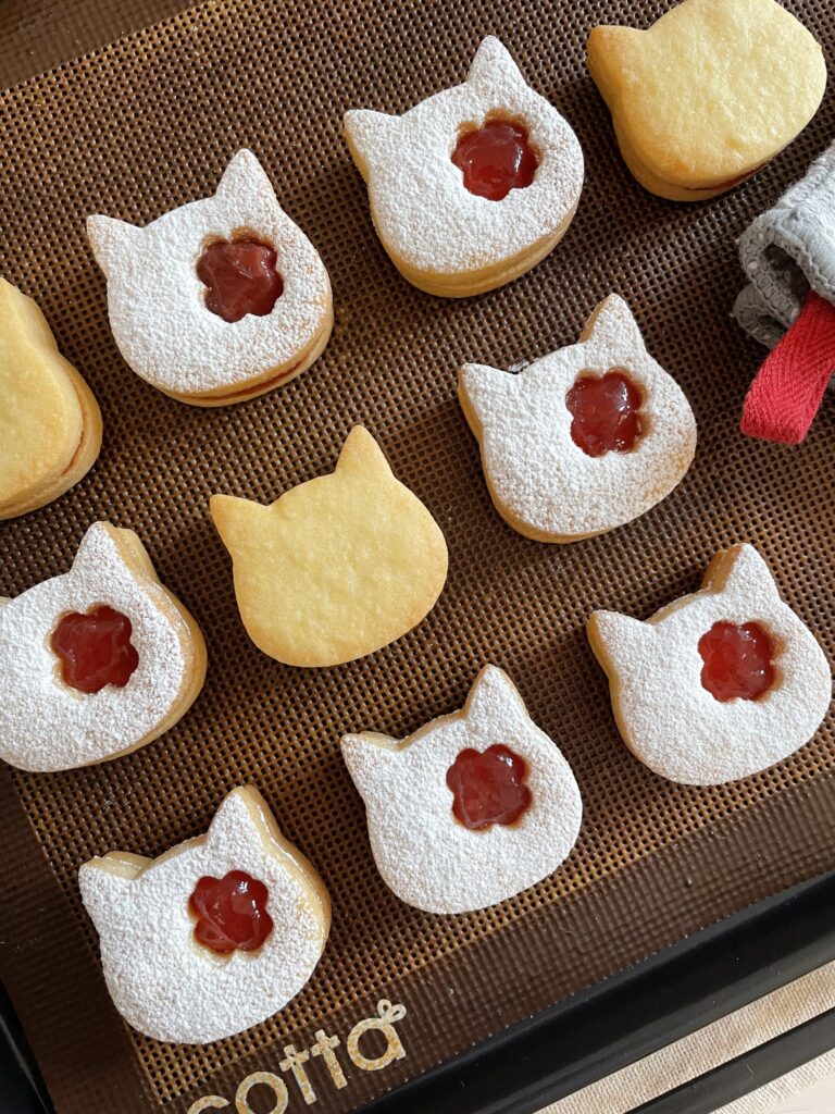 苺ジャムサンドクッキー3個入り菓子工房 ねころび