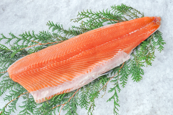 ノルウェー 土産 ノルウェー スモークサーモン 3パックセット別送代引不可F51108三洋堂 世界のおみやげショップ