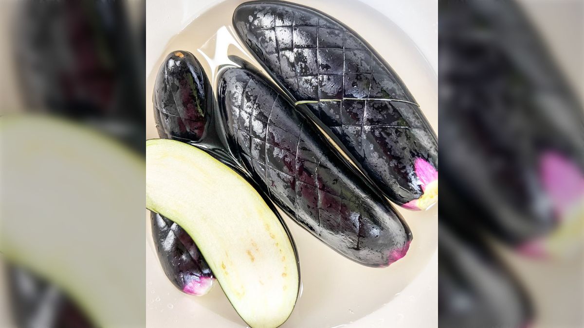 ポイントは 塩水 ！ なすの油吸いすぎを防ぐ簡単な方法 レシピありオレンジページ ニュースデイリーオレンジページnet