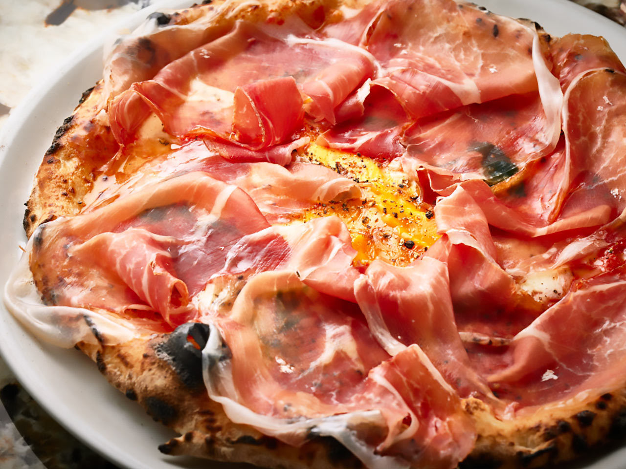 ピザを食べに行くなら絶対にここだ！美味しい絶品ピザを食べられる東京都内のお店7選RETRIP リトリップ