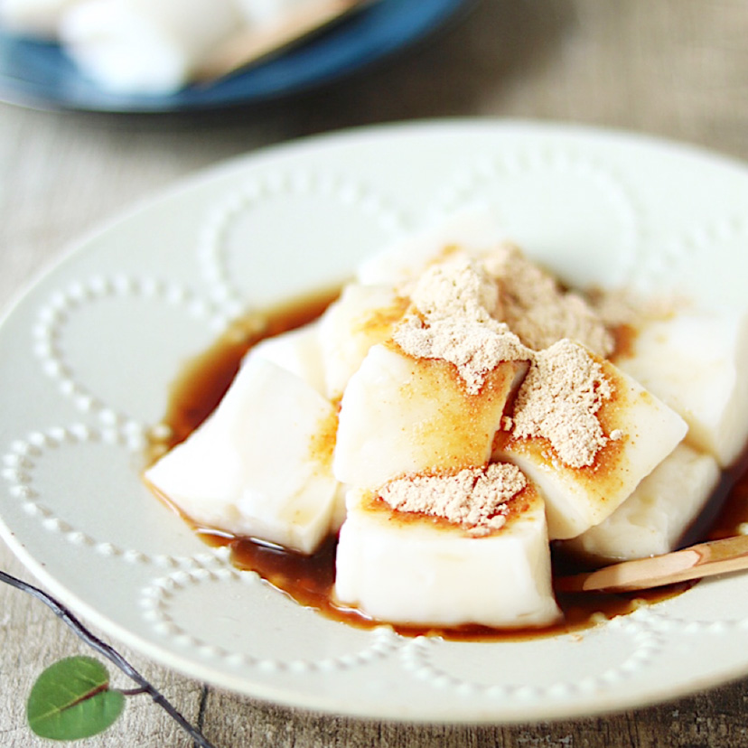 牛乳消費！片栗粉でおやつ作り おうち時間に子供と☆片栗粉でミルクわらび餅