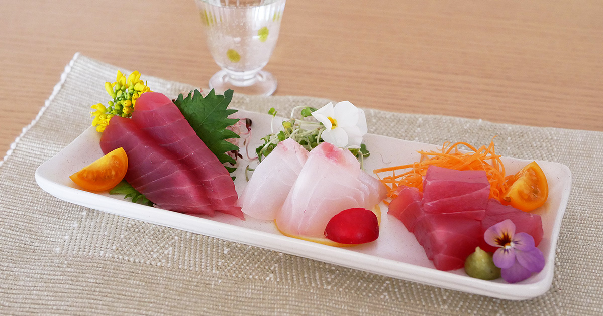 センス不要!スーパーの盛り合せOK お刺身・海鮮丼の盛り付け方・コツ和食の盛り付け方と基本ルールさぼてんさんの生活手帳盛り付け・飾り切りは誰でもできる無料の贅沢