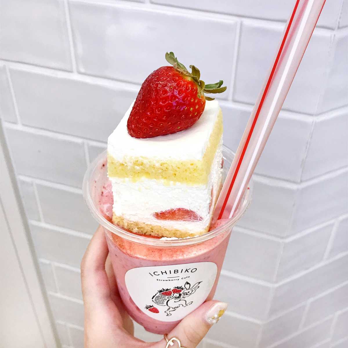 いちごスイーツ専門店「いちびこ」自家製ソースのかき氷やスムージーなど、夏いちごを使った限定メニュー - ファッションプレス