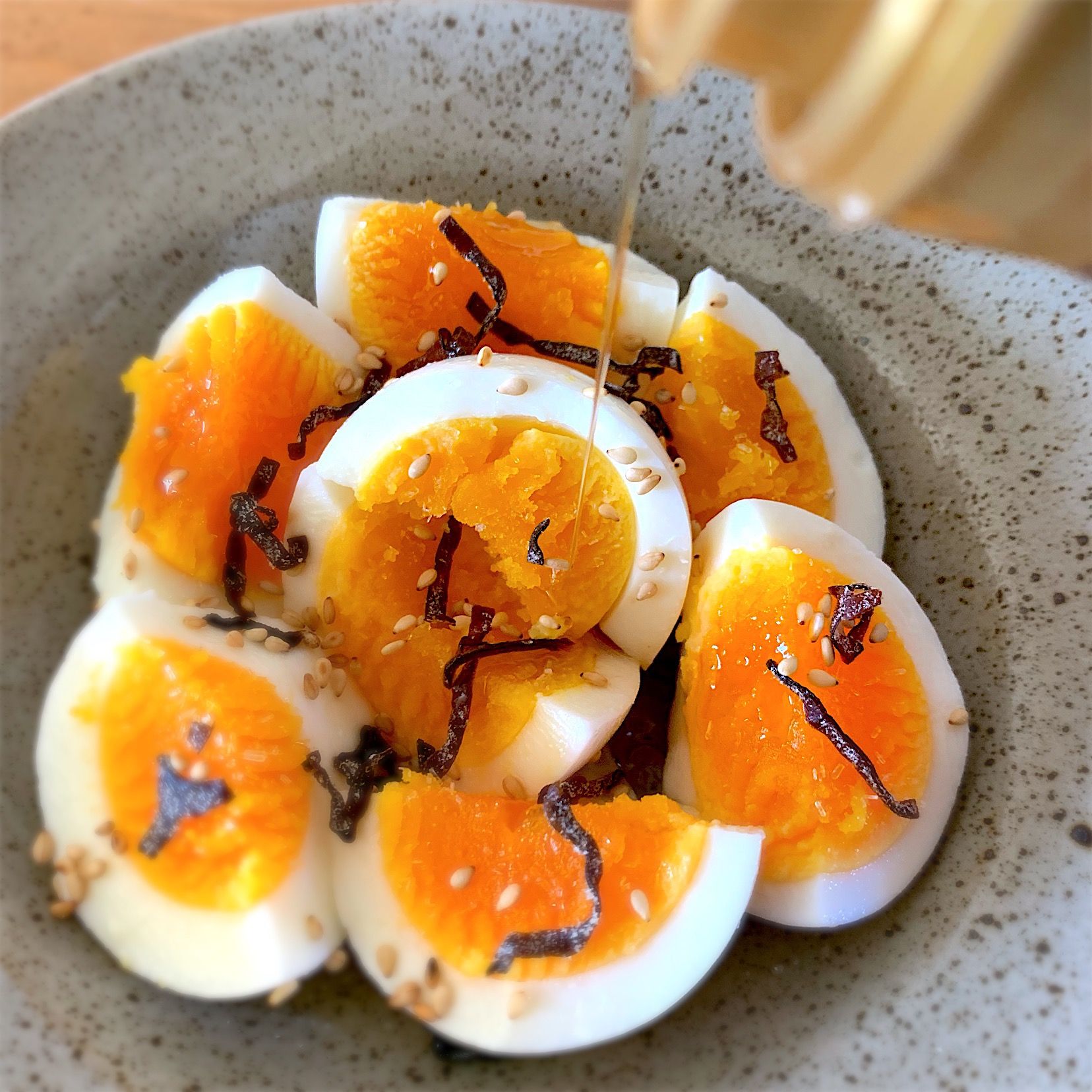 これだけで「ゆで卵」がやみつきおつまみに！てぬキッチンさんの簡単レシピフーディストノート