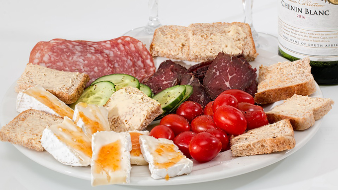 ブッフェとビュッフェ、バイキングの違い徹底解説！もう迷わない正しい使い方TIMELESS Hotels & Travel