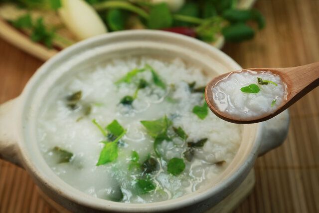 七草粥はいつ食べる? 由来や七草の種類・レシピもまとめて紹介マイナビニュース