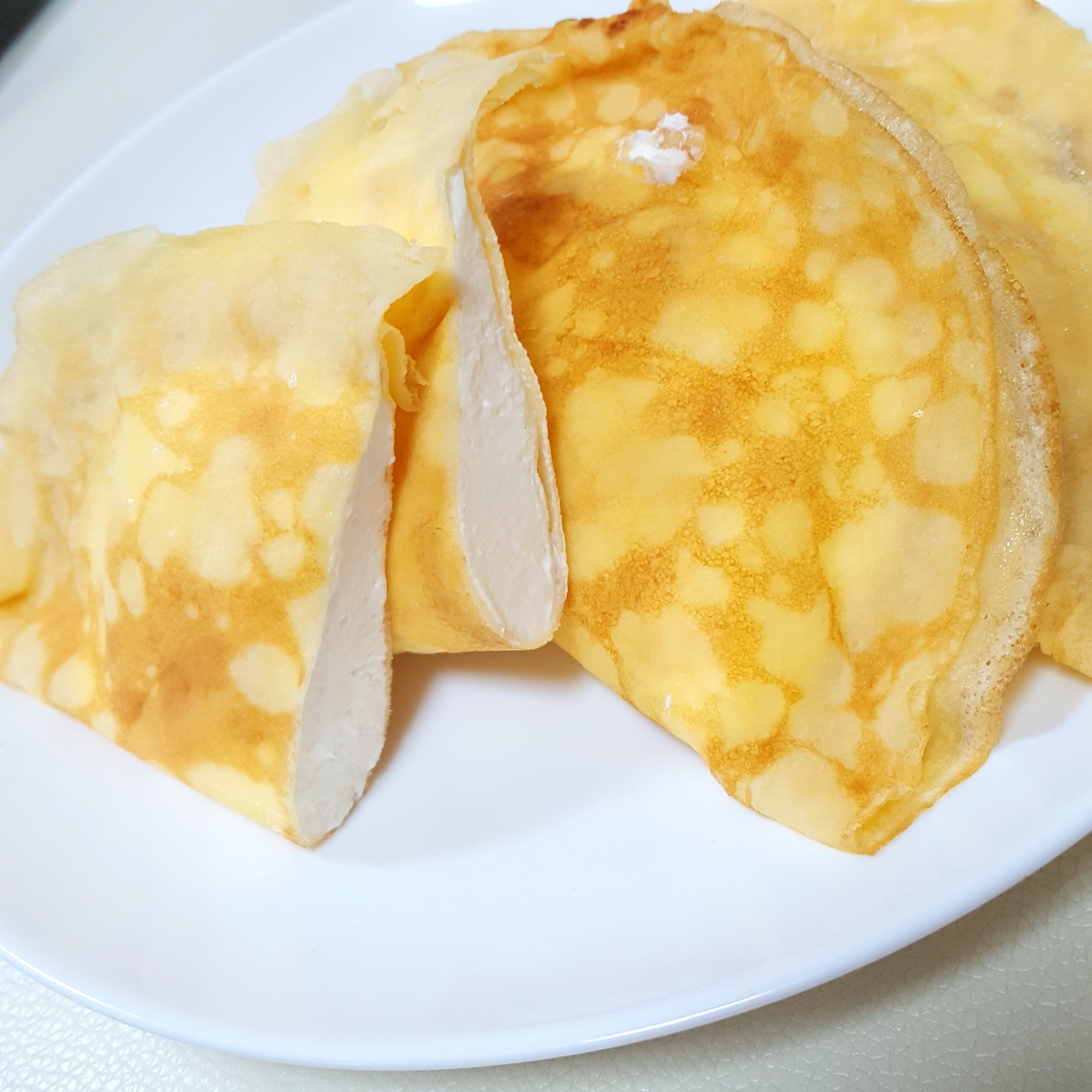 給食で出てたこのクレープ知ってる人！「これが一番好きだった」「大人買いした」→もう廃番という噂もあるんだけど？ - Togetter