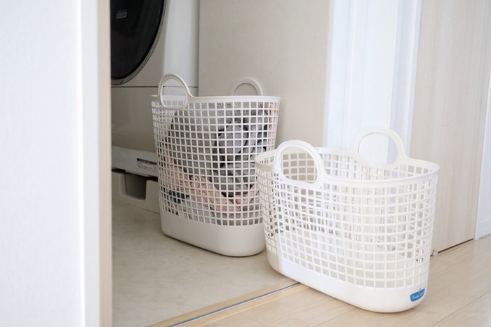 ランドリーバスケット 折りたたみ式 壁掛け 脱衣かご 洗濯カゴ ランドリーかご 衣類 収納ボックス 洗濯ボックス 洗濯物入れ 持ち運び便利 省スペース強力粘着フック付き 家庭用 シャワー用品ゆうたろストア楽天市場店