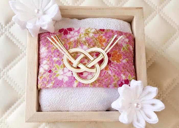 オーダー和モダン 桧和風リングピロー作成致します オーダーメイドでお好みの文字種類お選びいただけます。ココナラ