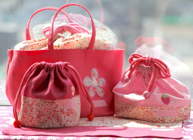 お弁当袋の簡単な作り方横入れ型や手縫い、裏地ありなし？おすすめ商品もcozre コズレ 子育てマガジン