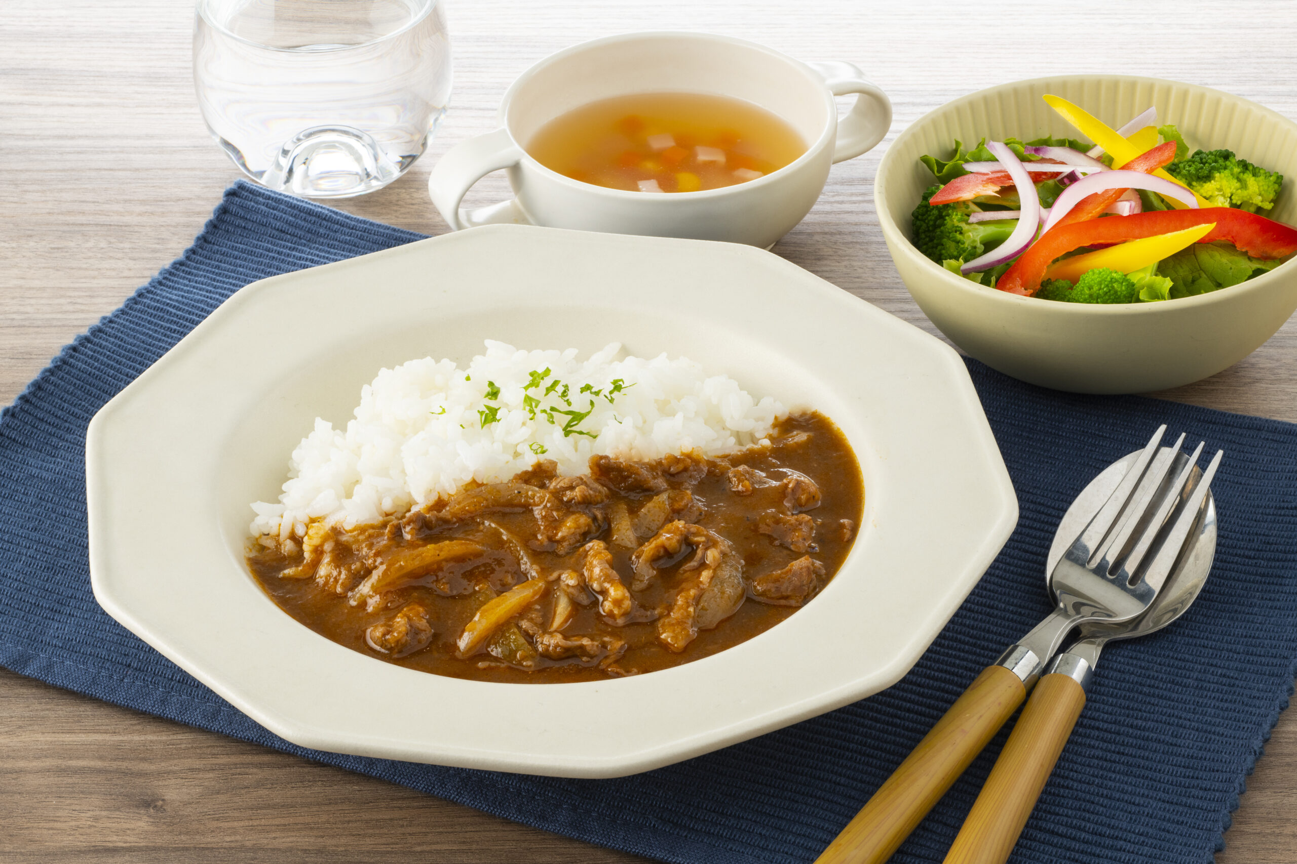 リメイク！鶏肉と野菜のハッシュドビーフ炒め レシピ・作り方 by たかまさ20010911 - 楽天レシピ