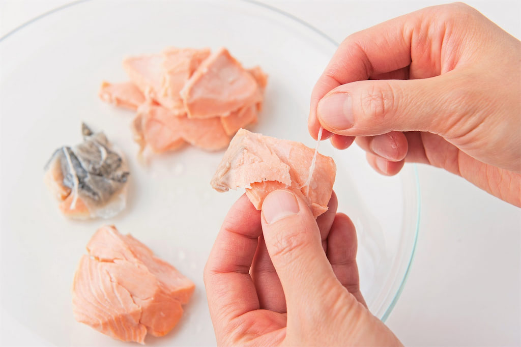 塩鮭の塩抜き旨味を逃さず上手く出来るおすすめ方法 コストコ銀鮭 - み栗の暮らしを綴るブログ