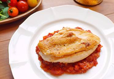 鶏むね肉で簡単 皮がパリパリ！チキンステーキの作り方 魔法の水でお肉が柔らかジューシーに 料理研究家ゆかり- エキスパート - Yahoo!ニュース