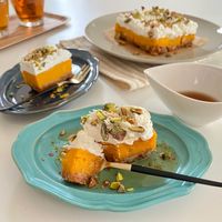 ホケミのおやつ▷ @gk_hiroka , もう保存した？続きだよ〜💓,材料 15cmタルト台, ・無塩バター50g, ・卵1個,・アーモンドプードル50g, ・砂糖 きび糖50g, ★具材を混ぜるときは生地を減らしてね,マフィン型やココットで焼くとうまい ,①無塩バターは600wで1分ほど加熱して溶かし、卵、アーモンドプードル、砂糖を加えてなめらかになるまで混ぜる,