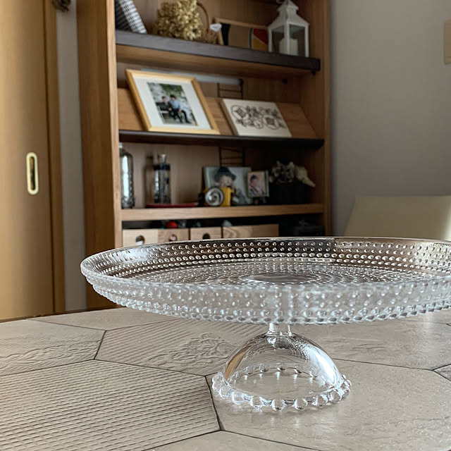 セリアすごい! 北欧風ケーキスタンドが100円で買える!2ページ目LIMOくらしとお金の経済メディア