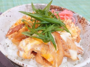 豚バラ卵丼