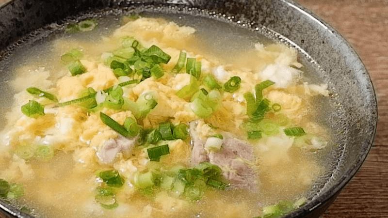 ねぎたっぷり！ 揚げ餅の和風スープ