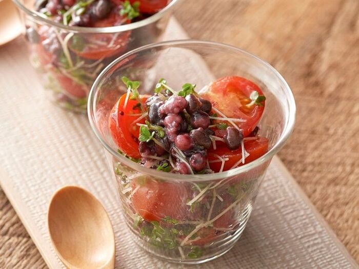 チキンと雑穀のサラダボウル 低温調理で仕上げたサラダチキン めっちゃしっとりで美味しい♡ 野菜もたっぷりで 雑穀米も乗ってて 結構お腹いっぱいです。家でも再現してみようと思う😋kingpincafe前橋ランチ前橋カフェサラダボウルおひるごはん