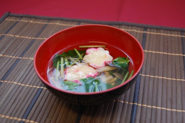 たっぷりキノコと野菜のお吸いもの