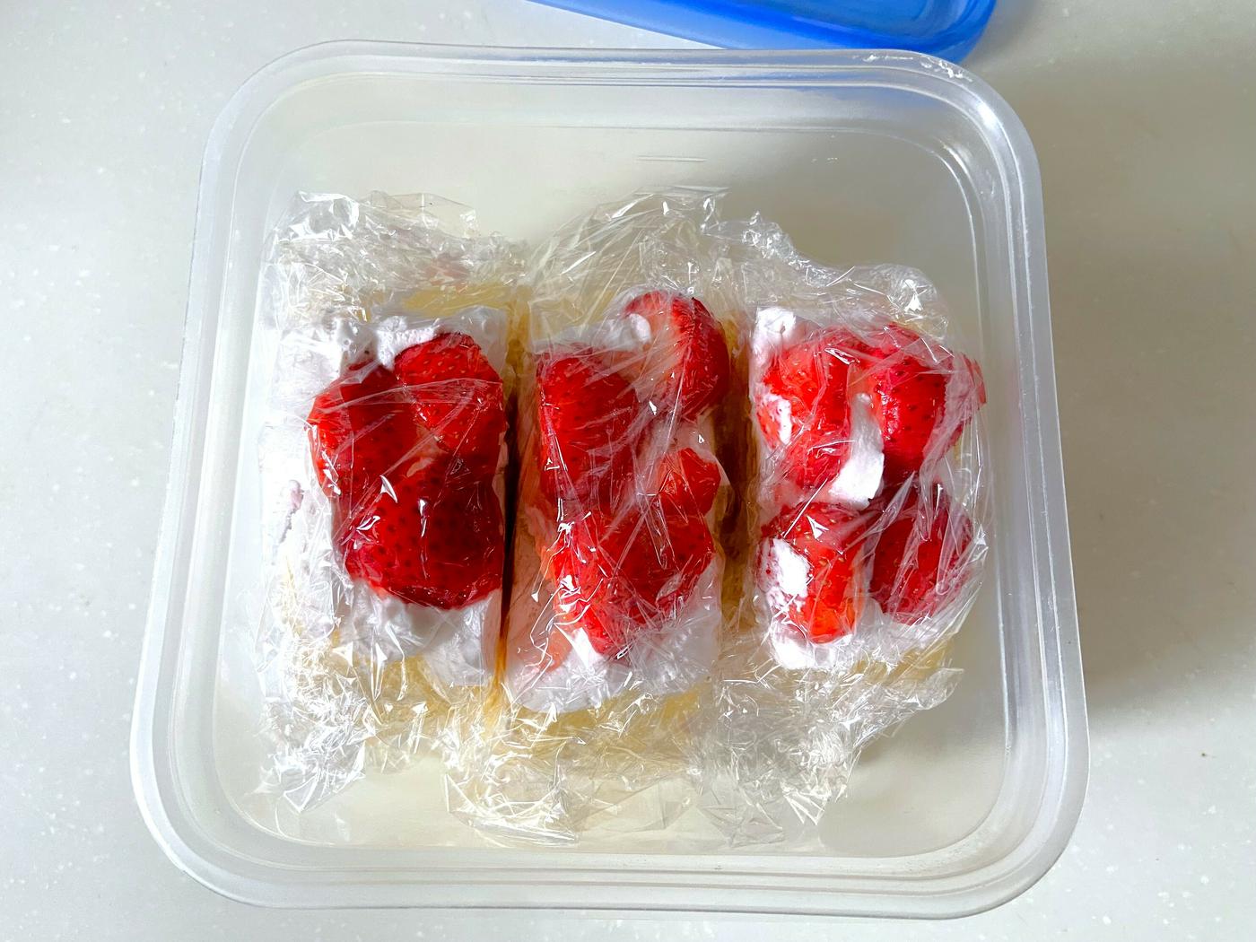 楽天市場KIRKLAND ストロベリーチーズクリームケーキ 大容量 約1600g コストコ ケーキ ストロベリーケーキ チーズケーキカークランドシグネチャー クール冷凍 costco コストコ コストコ通販: 生鮮オンライン FRESH ONLINE