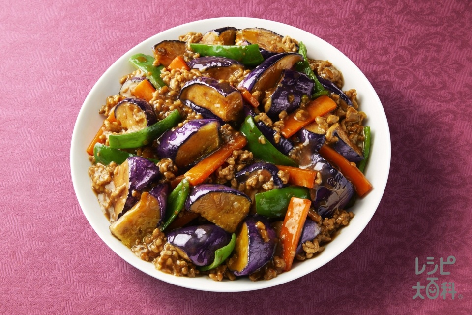 レンジで4分で簡単絶品！茄子とピーマンの中華ごま和え