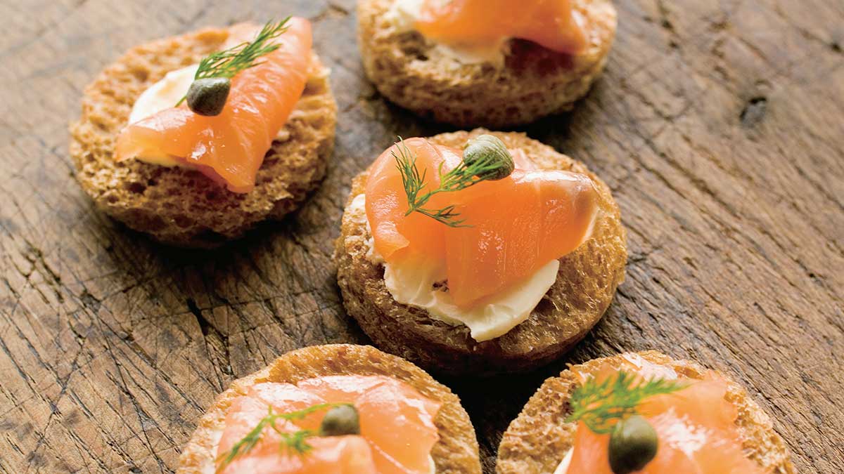 基本からアレンジまで！思わずつくりたくなる「カナッペ クラッカー サーモン」のレシピ集クックパッド