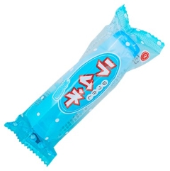 SNSで人気! 幻のラムネ「レインボーラムネ」がコンビニなどで購入可能になったよ〜早速いろいろデコってみたPouch ポーチ