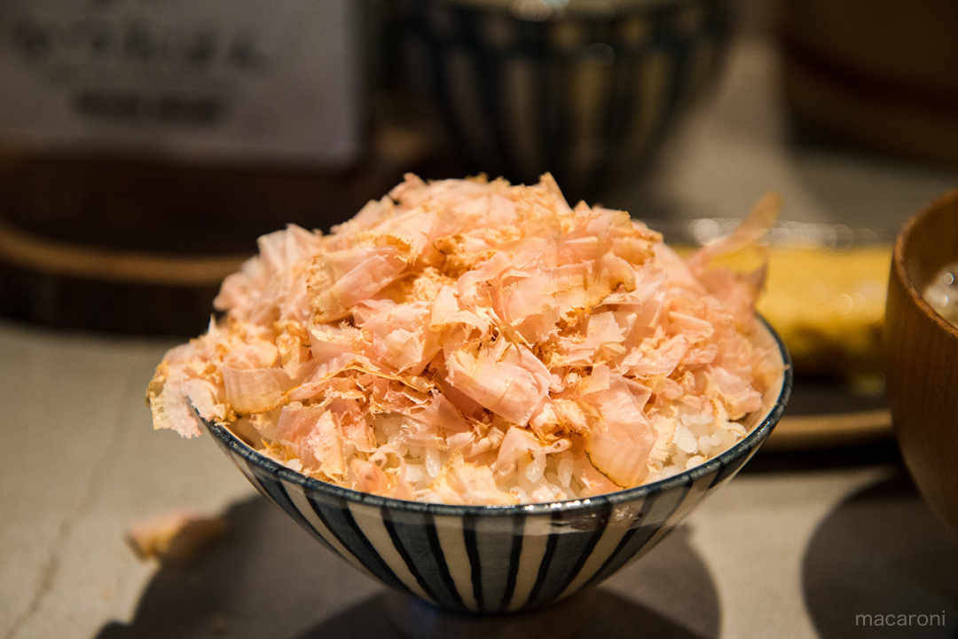 今までにないかつお節体験。「かつお食堂」の究極のねこまんまに思わず- macaroni