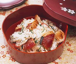 かつおの手こね寿司