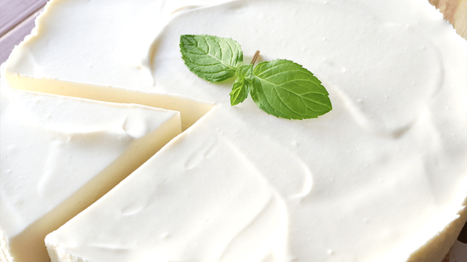 苺のベイクドチーズ風ケーキヨーグルトで作る、生クリーム・クリームチーズ不使用でもしっかり濃厚！ - yunico's fluffy life