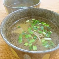 大根とまいたけのお吸い物