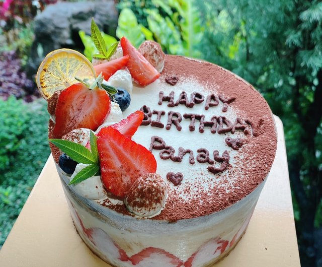 苺のティラミスケーキSmall World Kitchen スモールワールドキッチン