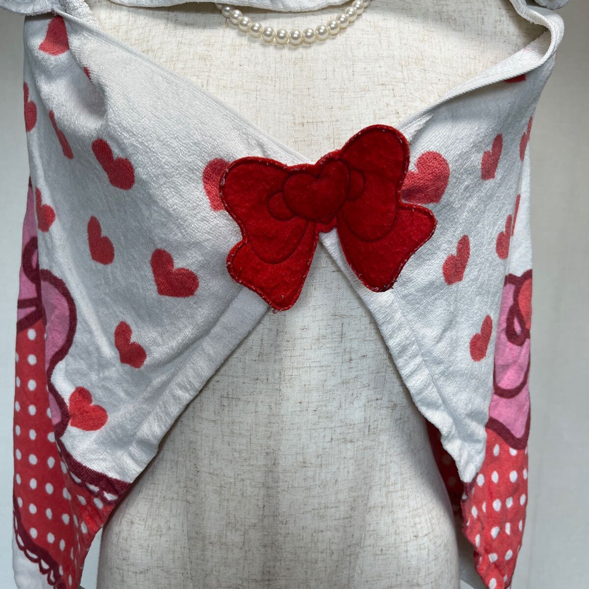 レア USJ フード付きタオル ジョーズ ユニバーサルスタジオジャパン - メルカリ