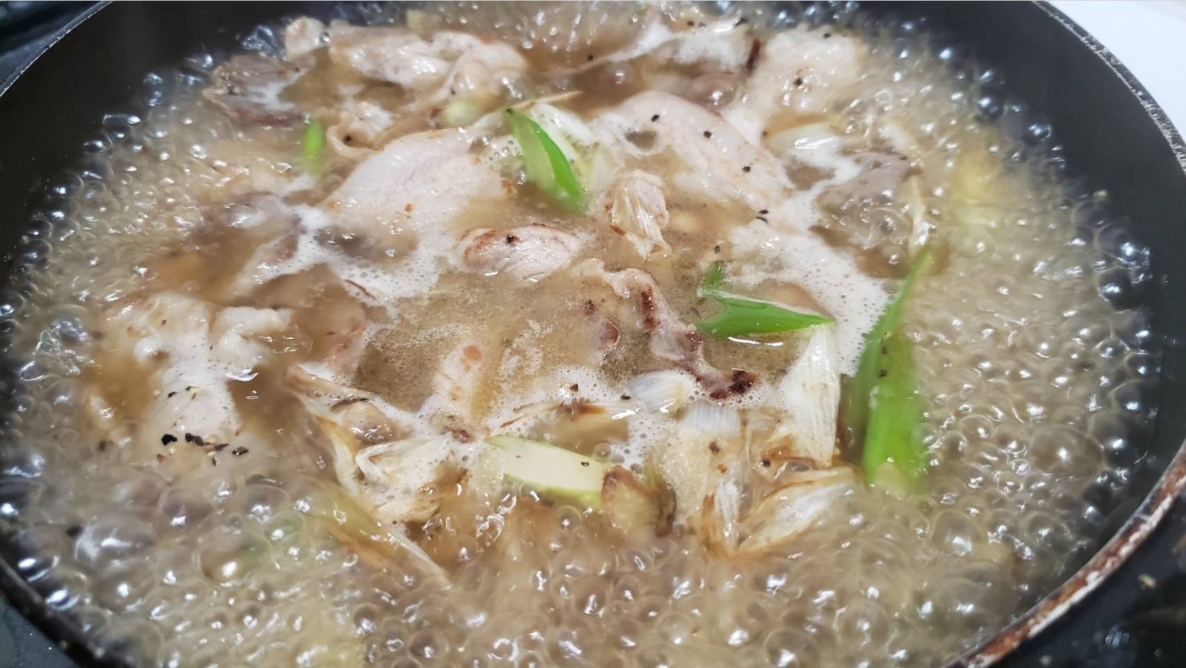 リュウジさんのレシピ を作ってみた！「至高の肉うどん」黄金スープが眩しい！美味くて飛ぶぞ！MADURO ONLINE マデュロオンライン