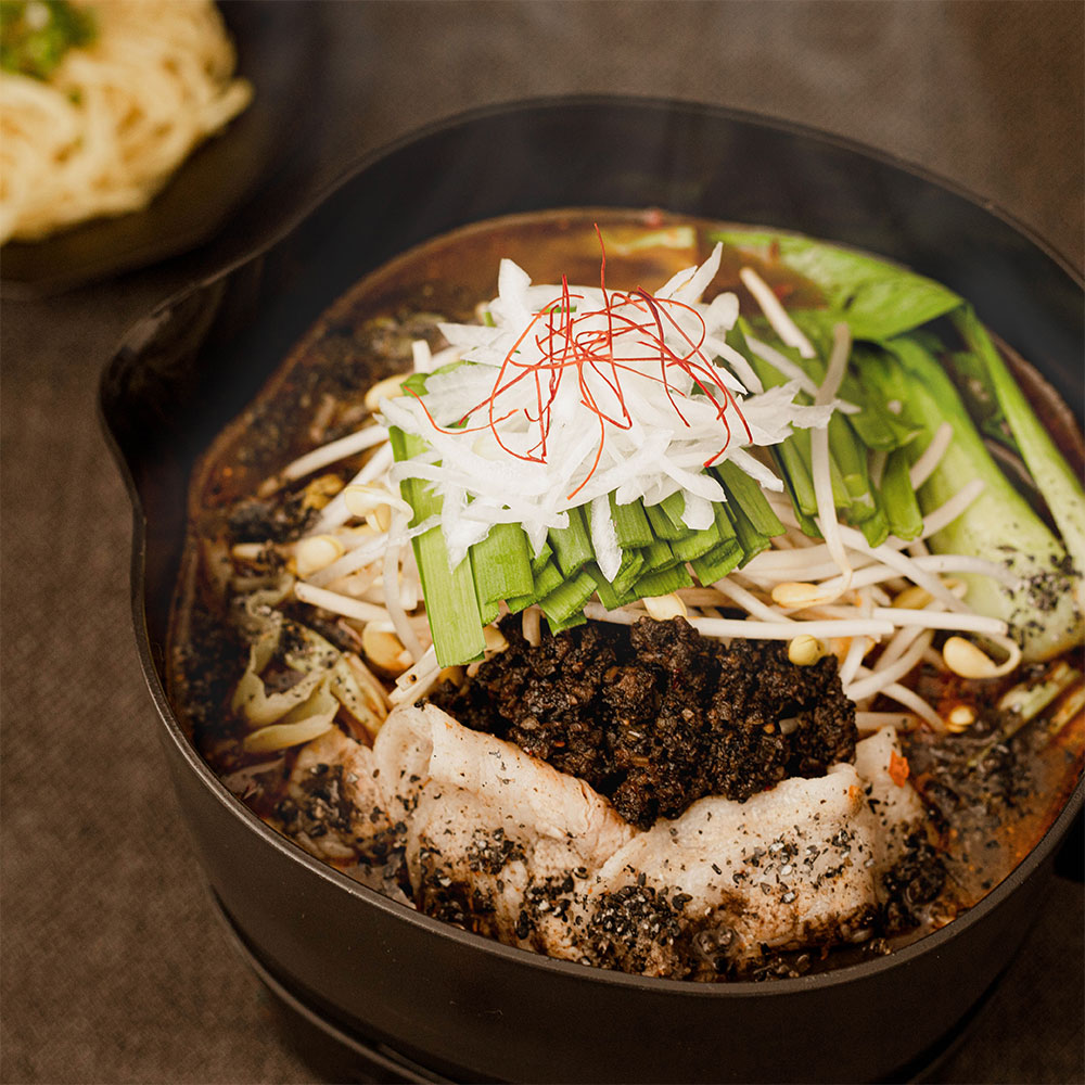 麻辣担々鍋おいしさで・しあわせをつくる ダイショ