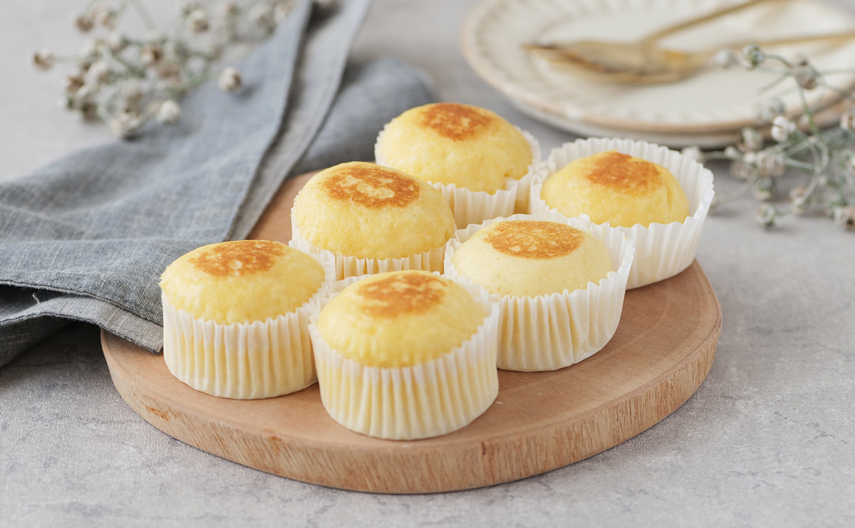 スライスチーズで蒸しパン!?🧀
フライパンでふわふわに仕上がるよ✨, ■材料, ・スライスチーズ 5枚, ・ホットケーキミックス 100g, ・卵1個, ・砂糖 30g, ・牛乳 80ml, ・サラダ油 大さじ1,チーズ蒸しパンスライスチーズレシピフライパンレシピ簡単スイーツ手作りおやつおうちカフェ時短レシピ料理研究家ゆかり