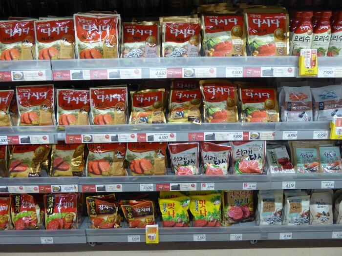 ダシダの代用品はどれがベスト?鶏ガラ ウェイパー コンソメ徹底比較!ものしりんこ